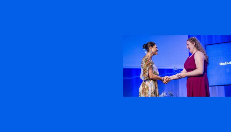 Annabelle Rayson receiving the 2022 Stockholm Junior Water Prize